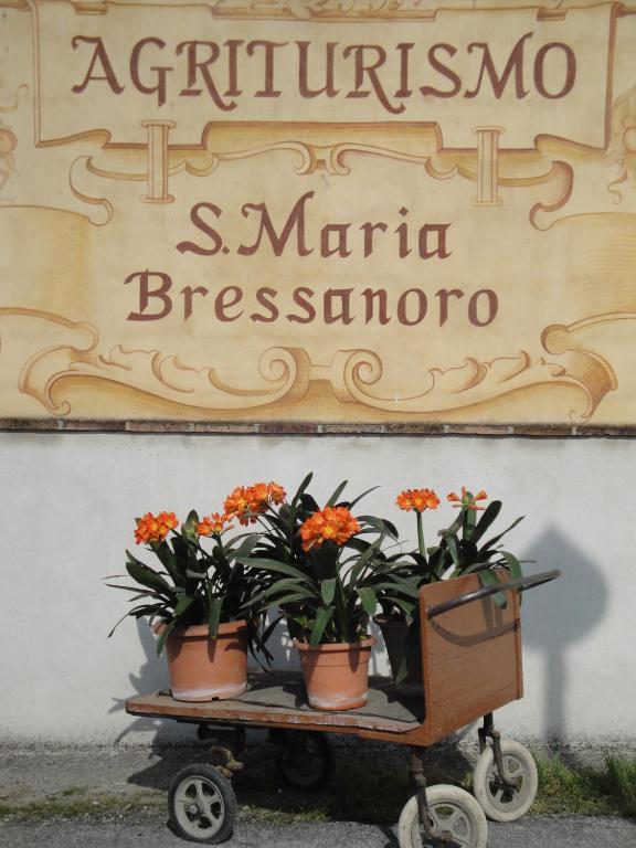 Agriturismo Santa Maria Bressanoro Castelleone Exterior photo